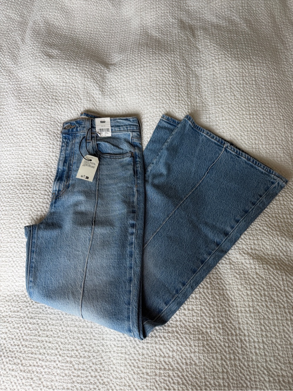 Levi’s High-Rise Ribcage Bell Bottom Jeans - Light Blue 28